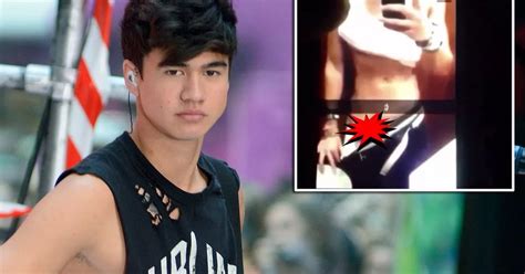 calum hood penis|5SOS Calum Hood Admits That Was His Penis